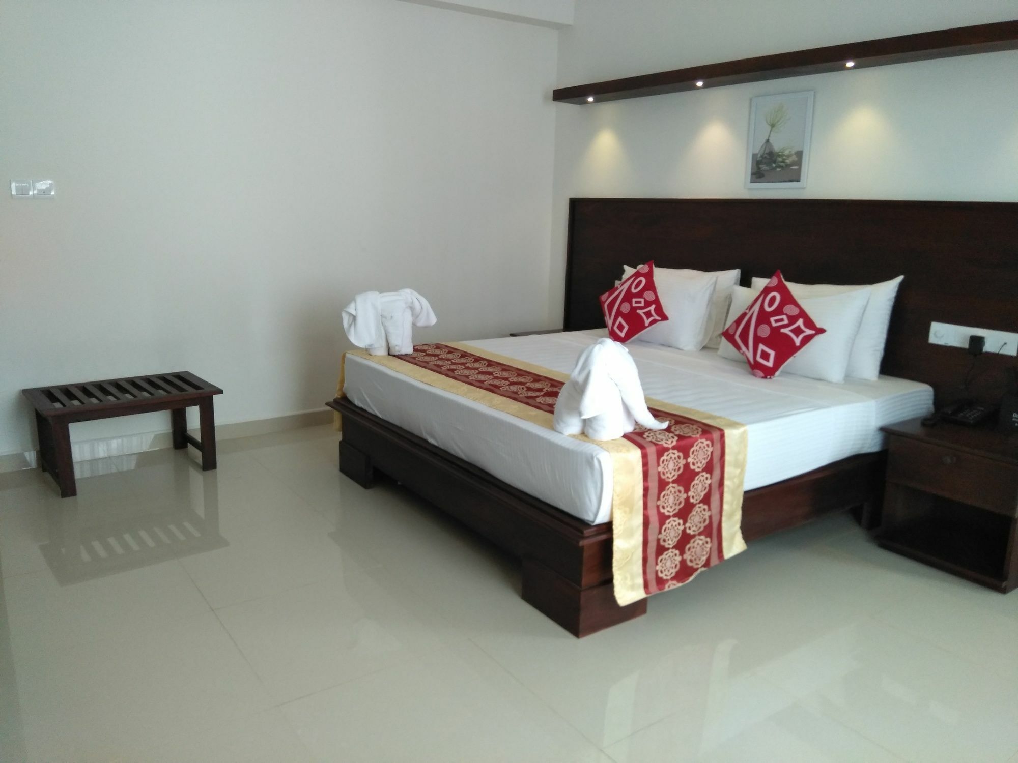 Hotel Nelly Marine Colombo Buitenkant foto
