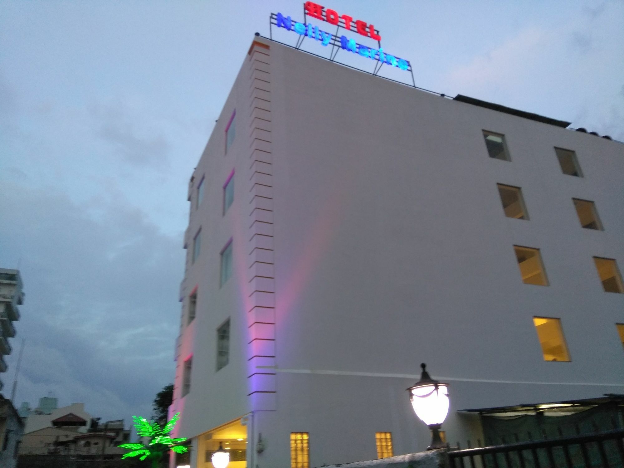 Hotel Nelly Marine Colombo Buitenkant foto