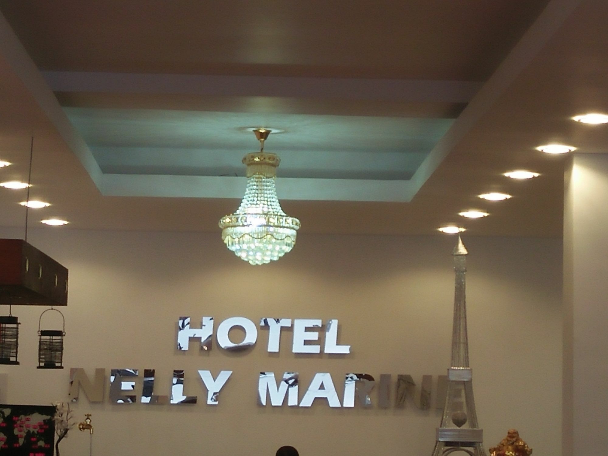Hotel Nelly Marine Colombo Buitenkant foto
