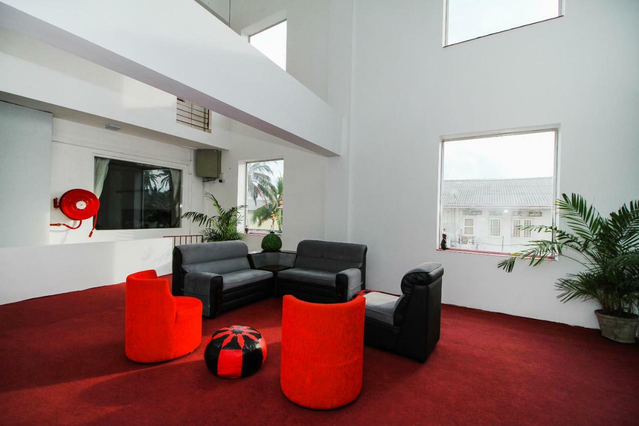 Hotel Nelly Marine Colombo Buitenkant foto