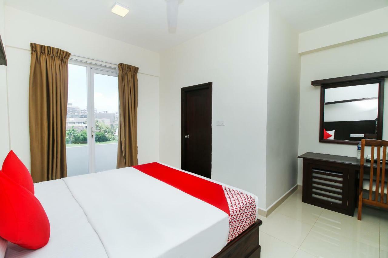 Hotel Nelly Marine Colombo Buitenkant foto
