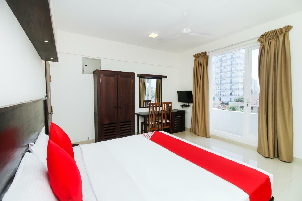 Hotel Nelly Marine Colombo Buitenkant foto