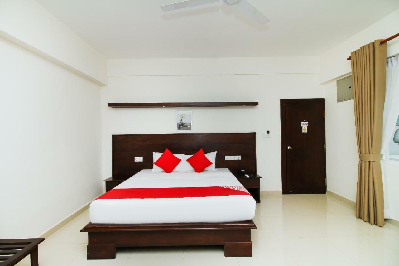 Hotel Nelly Marine Colombo Buitenkant foto