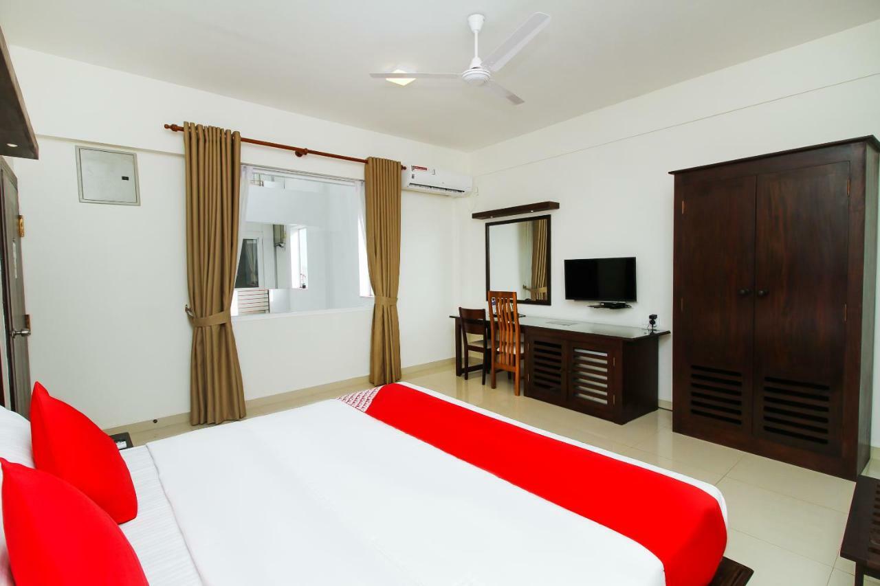 Hotel Nelly Marine Colombo Buitenkant foto