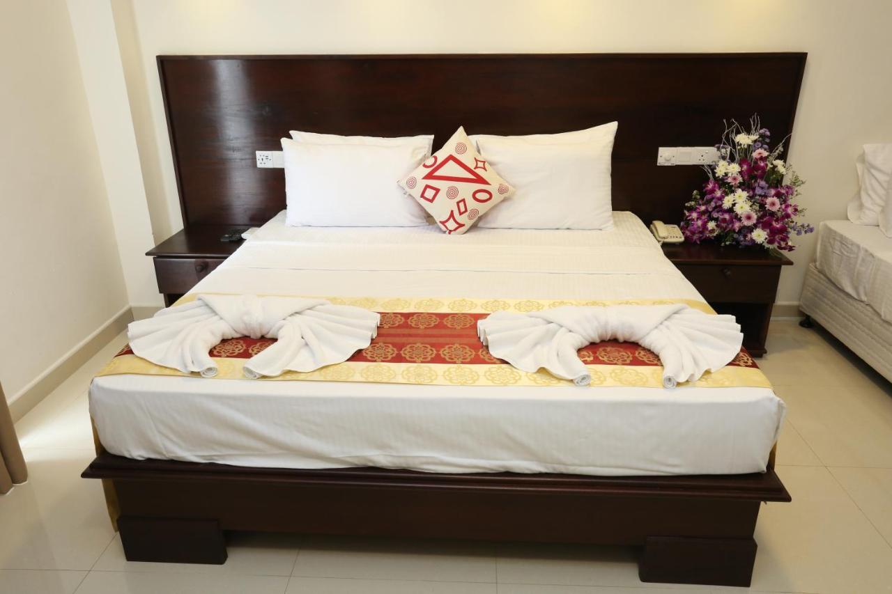 Hotel Nelly Marine Colombo Buitenkant foto