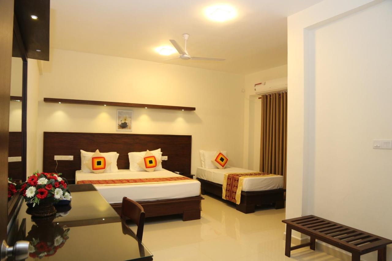 Hotel Nelly Marine Colombo Buitenkant foto